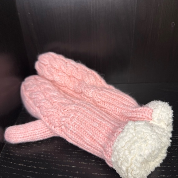 Brand New Cozy Baby Pink Lined Gloves | Warm Winter Accessories, Soft & Comfy - Picture 3 of 6